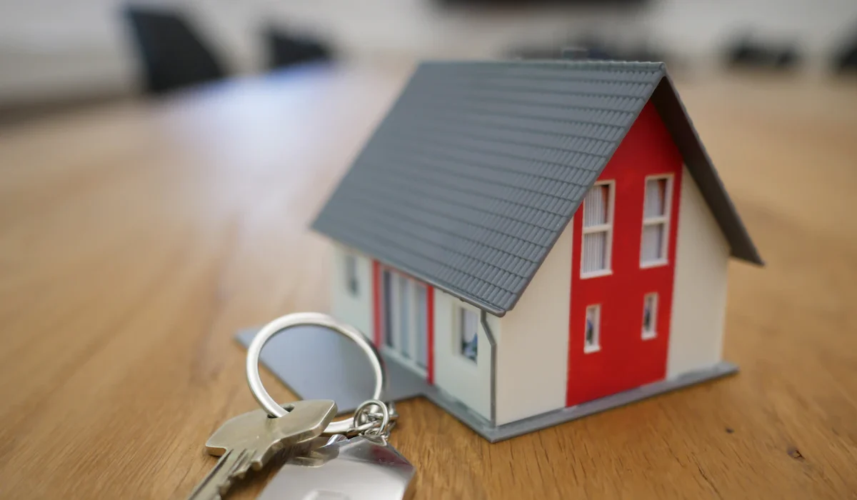 Les 9 avantages concrets de vendre son bien immobilier au comptant